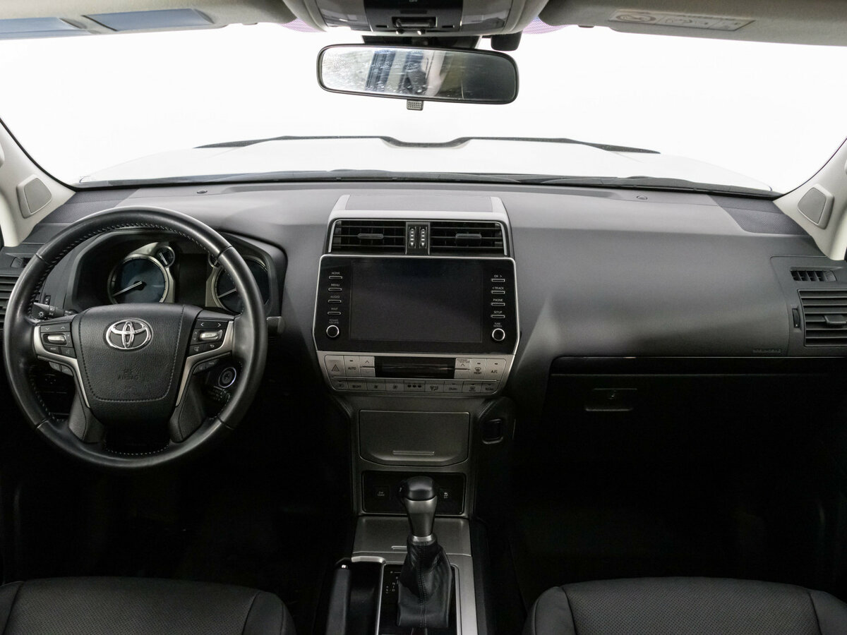 Toyota Land Cruiser Prado с пробегом — 2023 год. Фото: #8