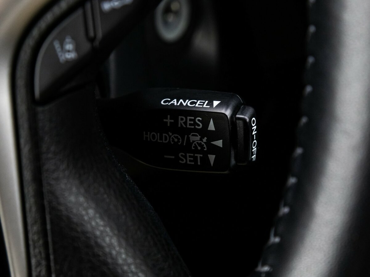 Toyota Land Cruiser Prado с пробегом — 2023 год. Фото: #12