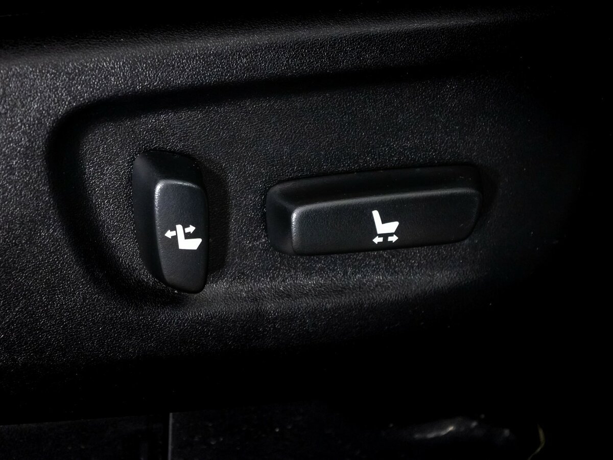 Toyota Land Cruiser Prado с пробегом — 2023 год. Фото: #18