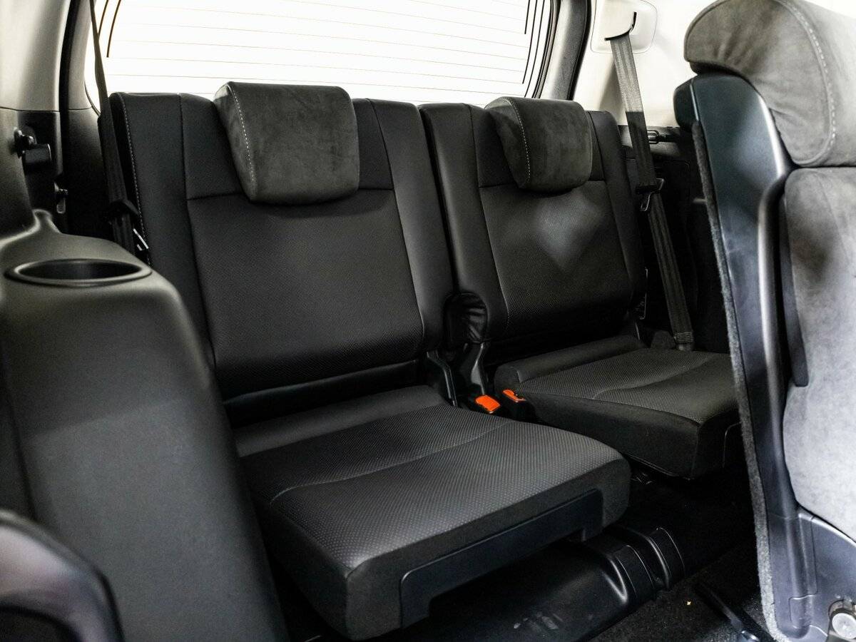 Toyota Land Cruiser Prado с пробегом — 2023 год. Фото: #26