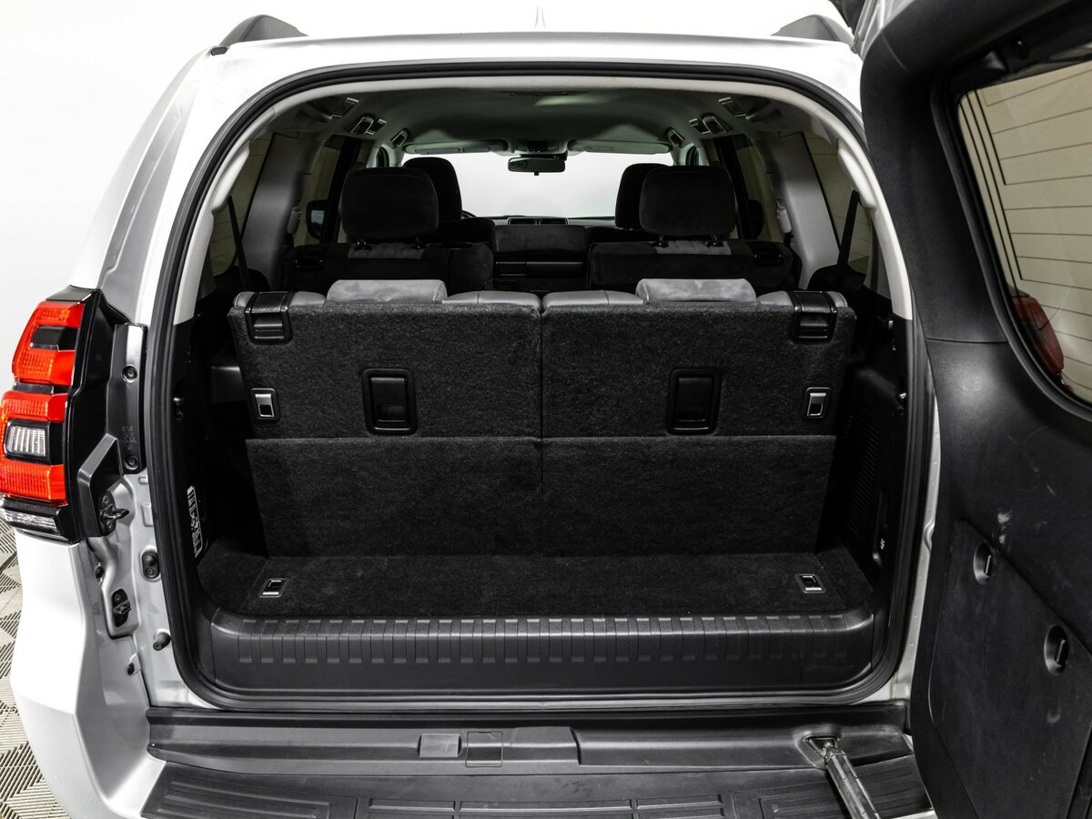 Toyota Land Cruiser Prado с пробегом — 2023 год. Фото: #29