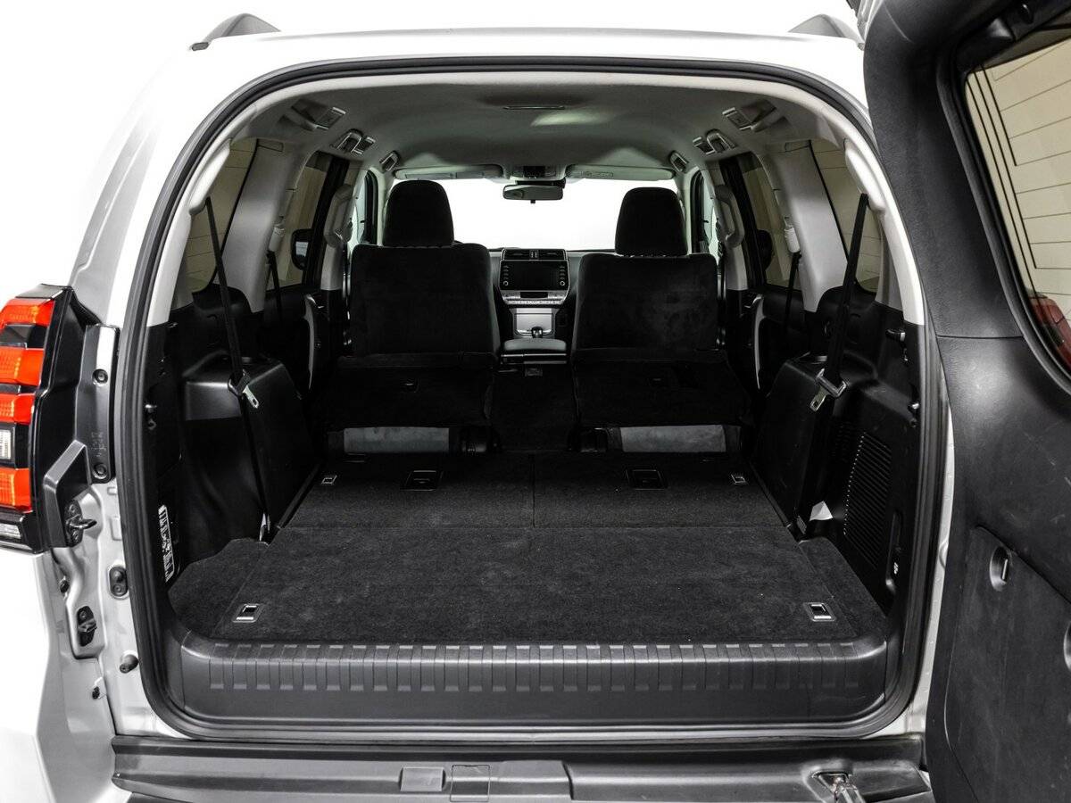 Toyota Land Cruiser Prado с пробегом — 2023 год. Фото: #31