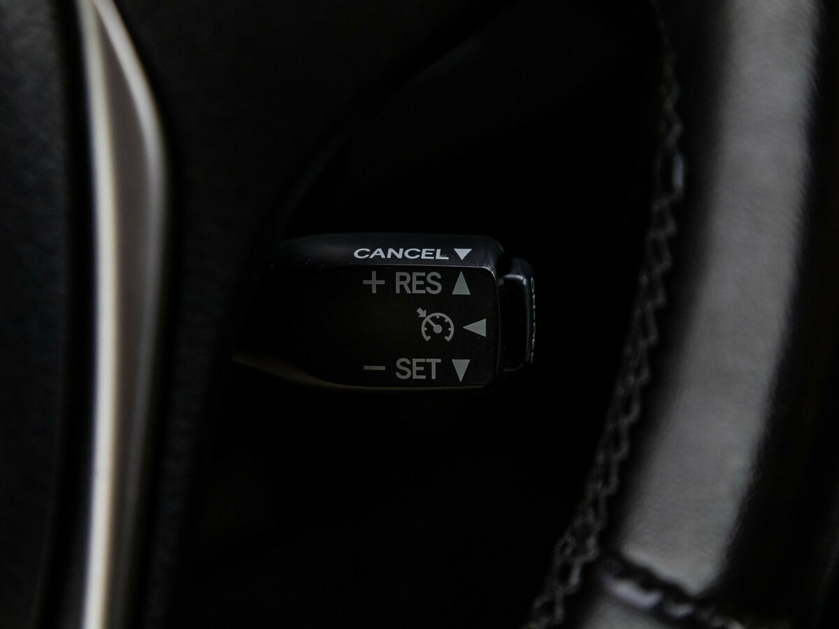 Toyota RAV4 с пробегом — 2016 год. Фото: #17