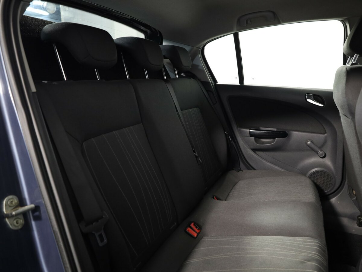 Opel Corsa с пробегом — 2007 год. Фото: #8