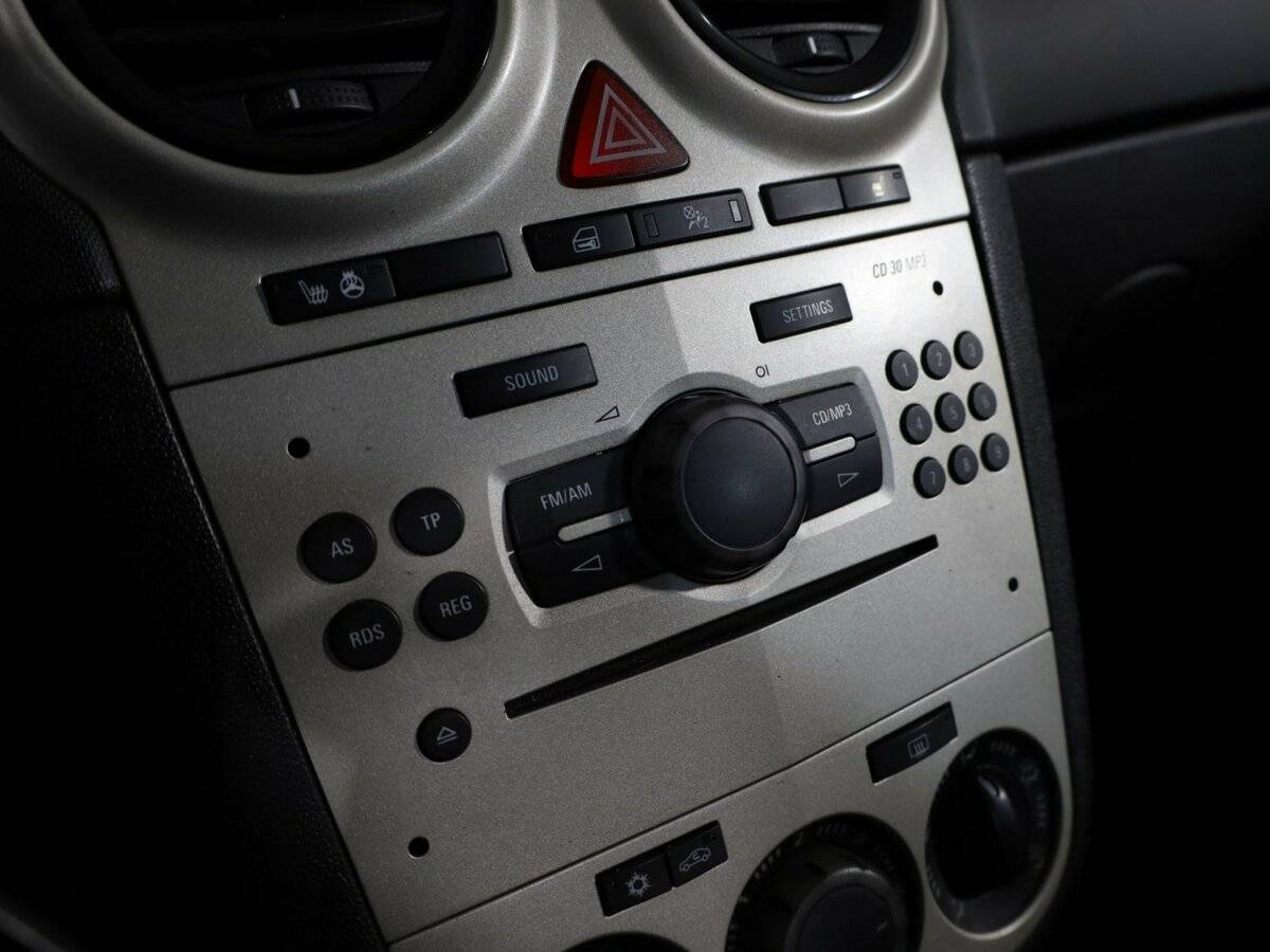 Opel Corsa с пробегом — 2007 год. Фото: #14