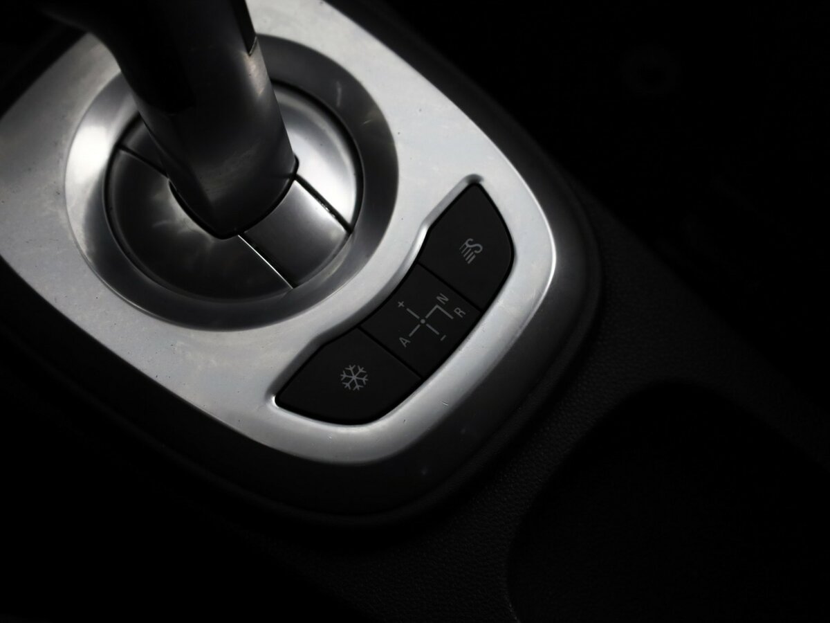 Opel Corsa с пробегом — 2007 год. Фото: #17