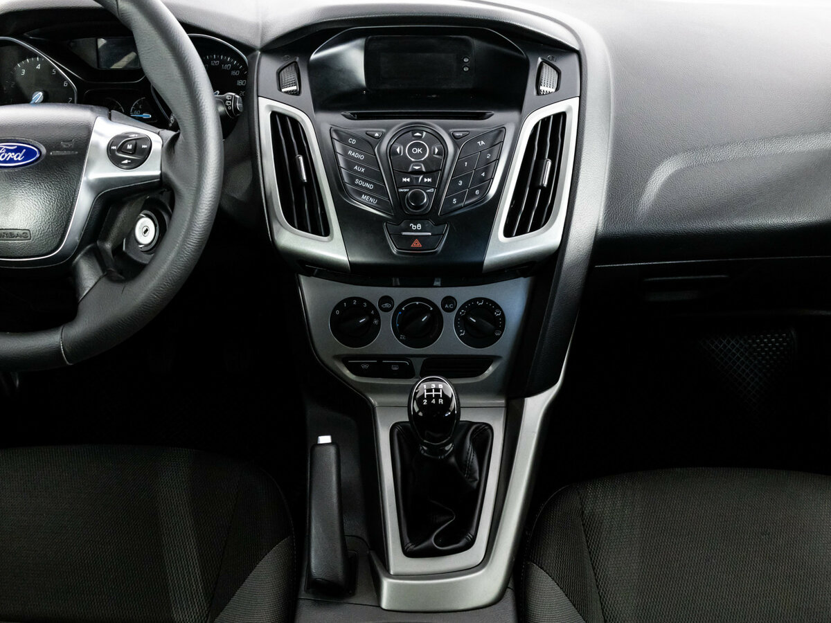 Ford Focus с пробегом — 2014 год. Фото: #8