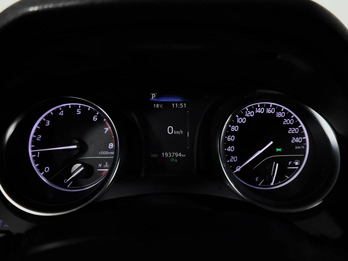 Toyota Camry с пробегом — 2021 год. Фото: #11