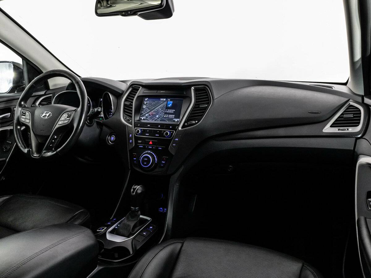 Hyundai Santa Fe с пробегом — 2018 год. Фото: #6