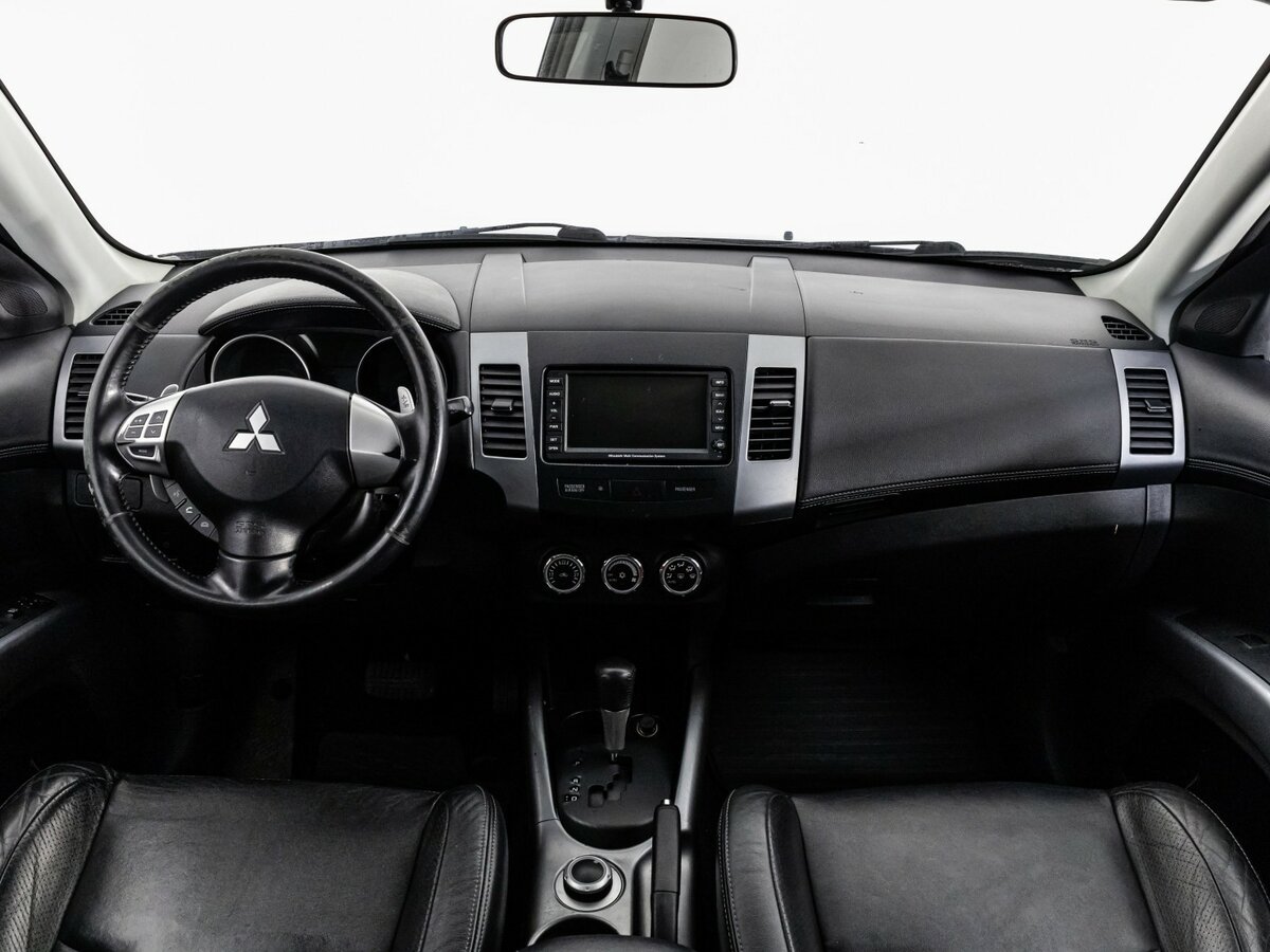 Mitsubishi Outlander с пробегом — 2010 год. Фото: #7