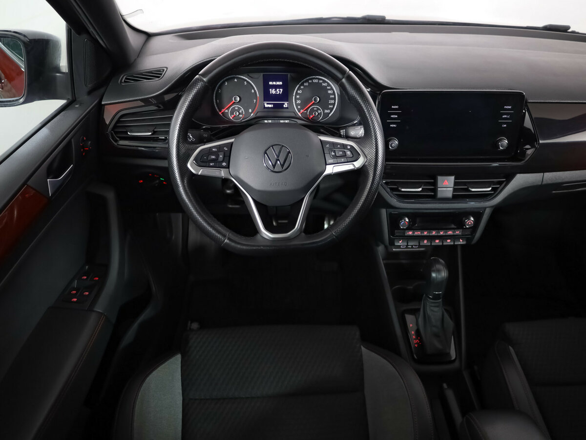 Volkswagen Polo с пробегом — 2021 год. Фото: #8