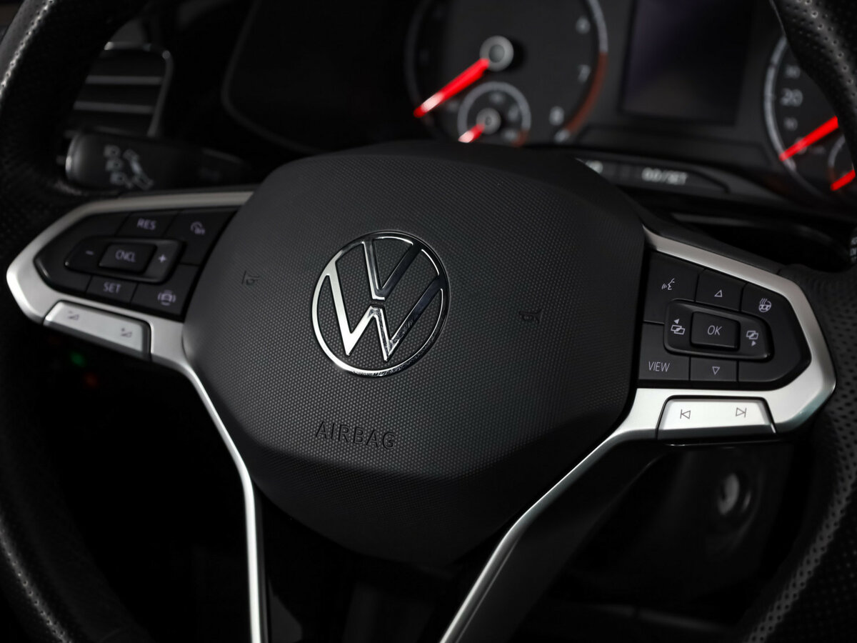 Volkswagen Polo с пробегом — 2021 год. Фото: #9