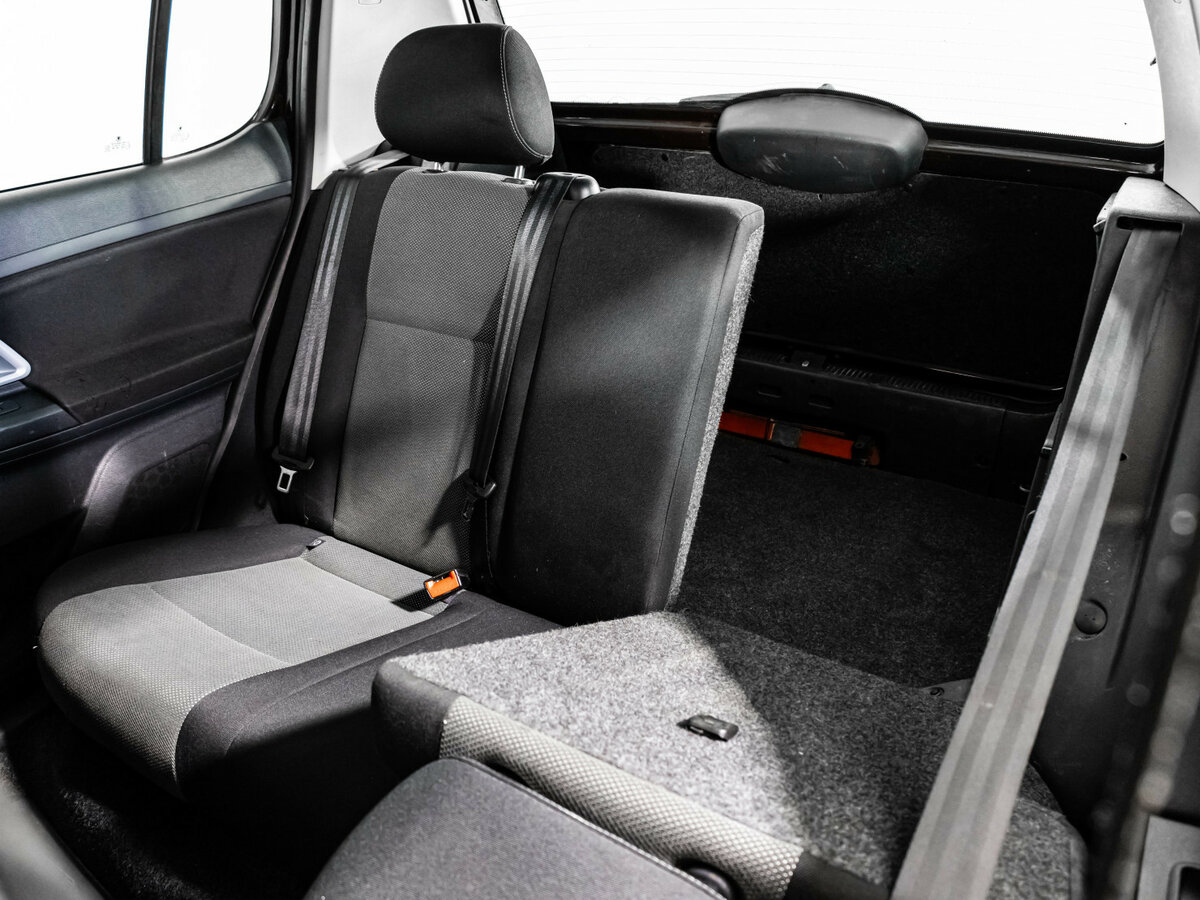 Skoda Fabia с пробегом — 2010 год. Фото: #15