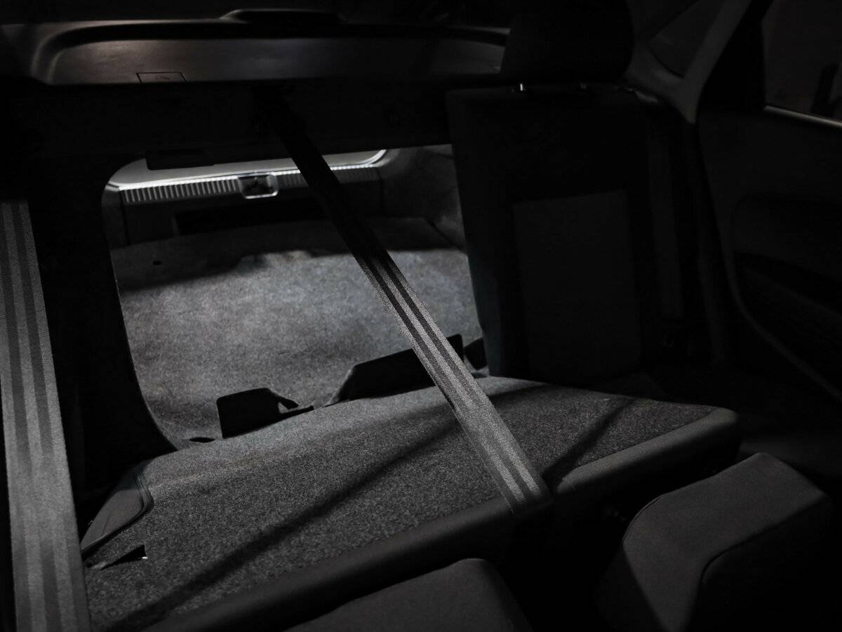 Volkswagen Polo с пробегом — 2013 год. Фото: #16