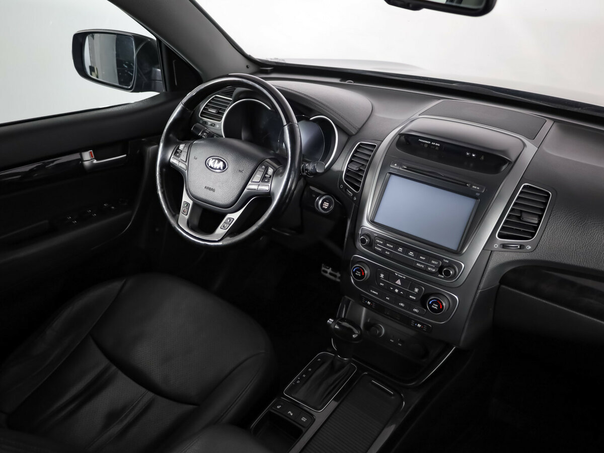 Kia Sorento с пробегом — 2014 год. Фото: #8