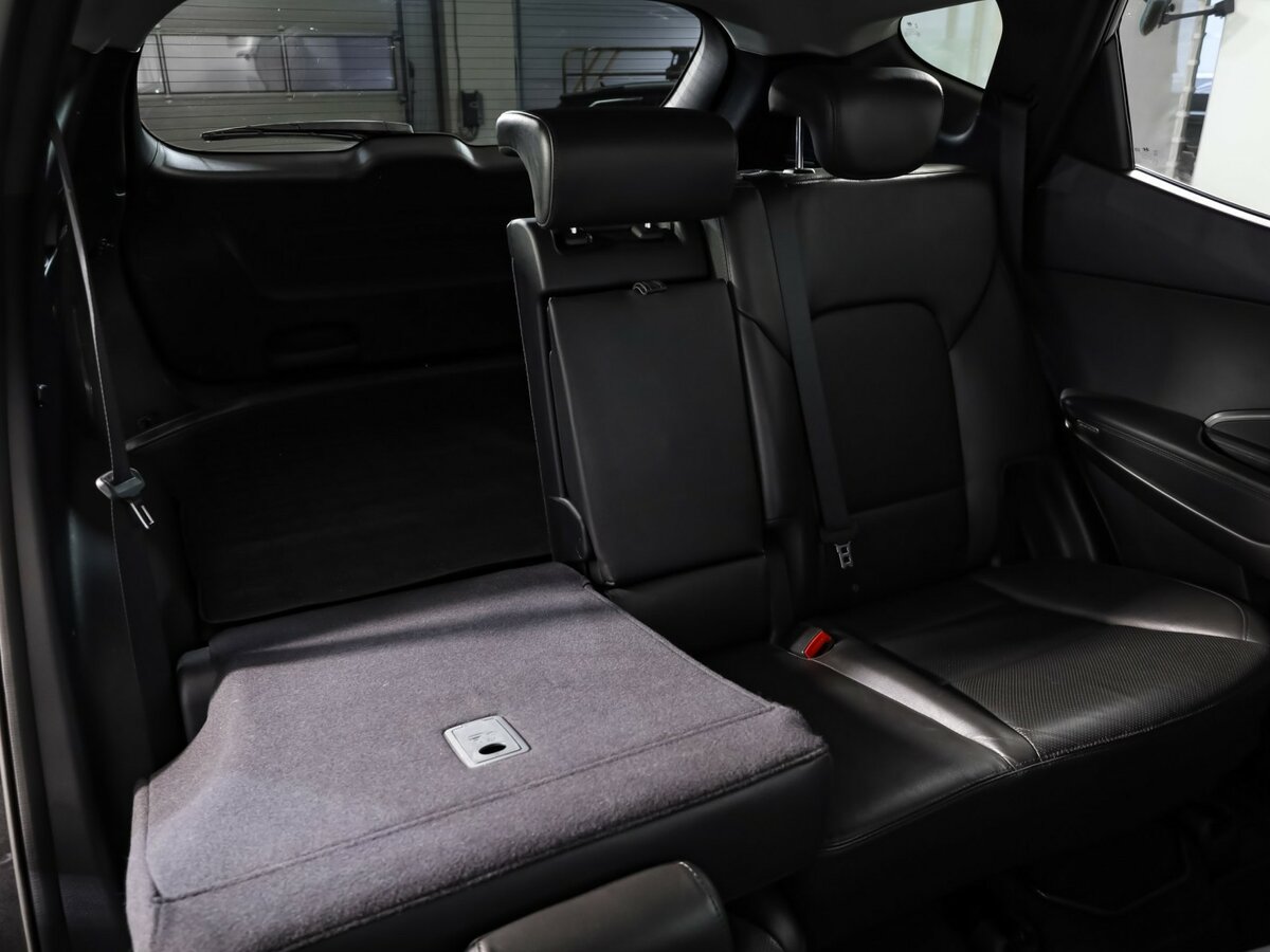 Hyundai Santa Fe с пробегом — 2016 год. Фото: #24