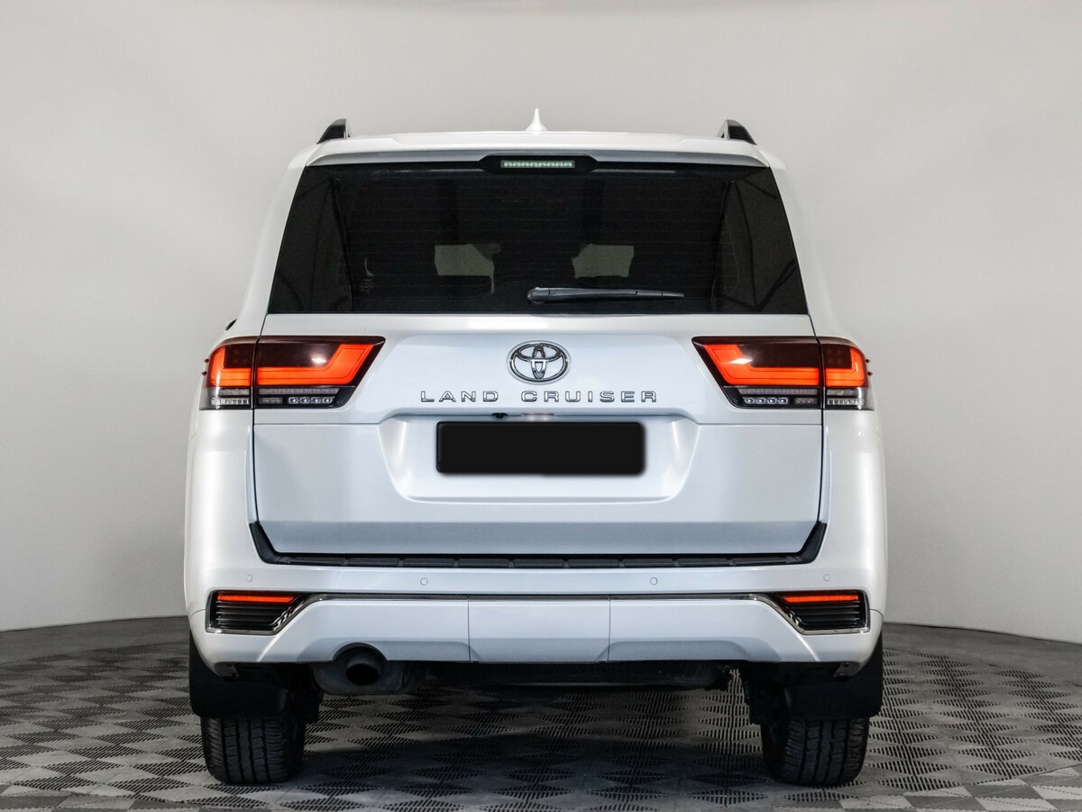 Toyota Land Cruiser с пробегом — 2022 год. Фото: #4