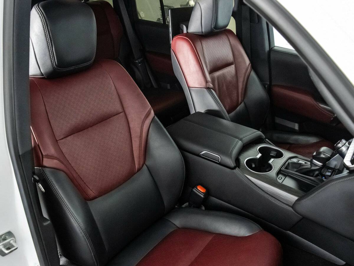 Toyota Land Cruiser с пробегом — 2022 год. Фото: #23