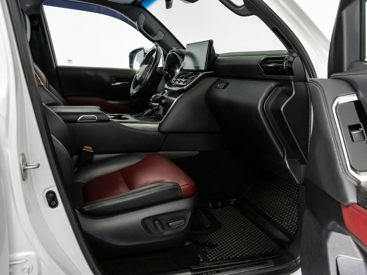 Toyota Land Cruiser с пробегом — 2022 год. Фото: #24