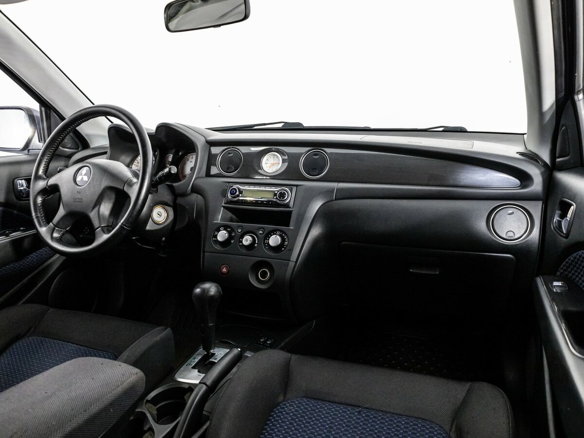 Mitsubishi Outlander с пробегом — 2007 год. Фото: #6