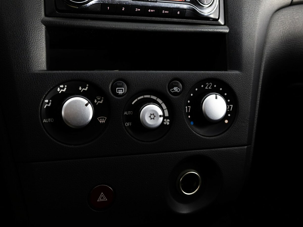 Mitsubishi Outlander с пробегом — 2007 год. Фото: #10