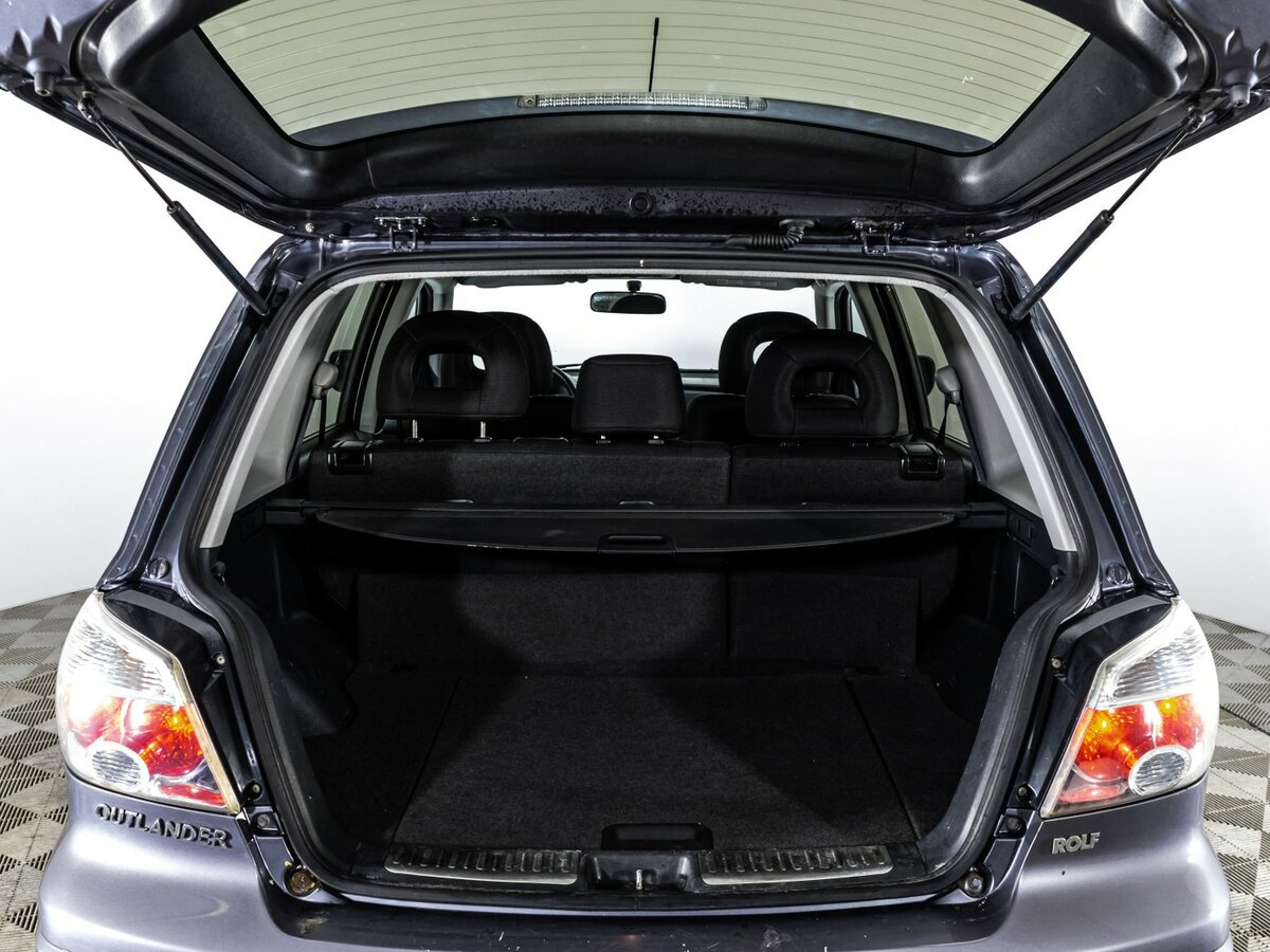 Mitsubishi Outlander с пробегом — 2007 год. Фото: #17