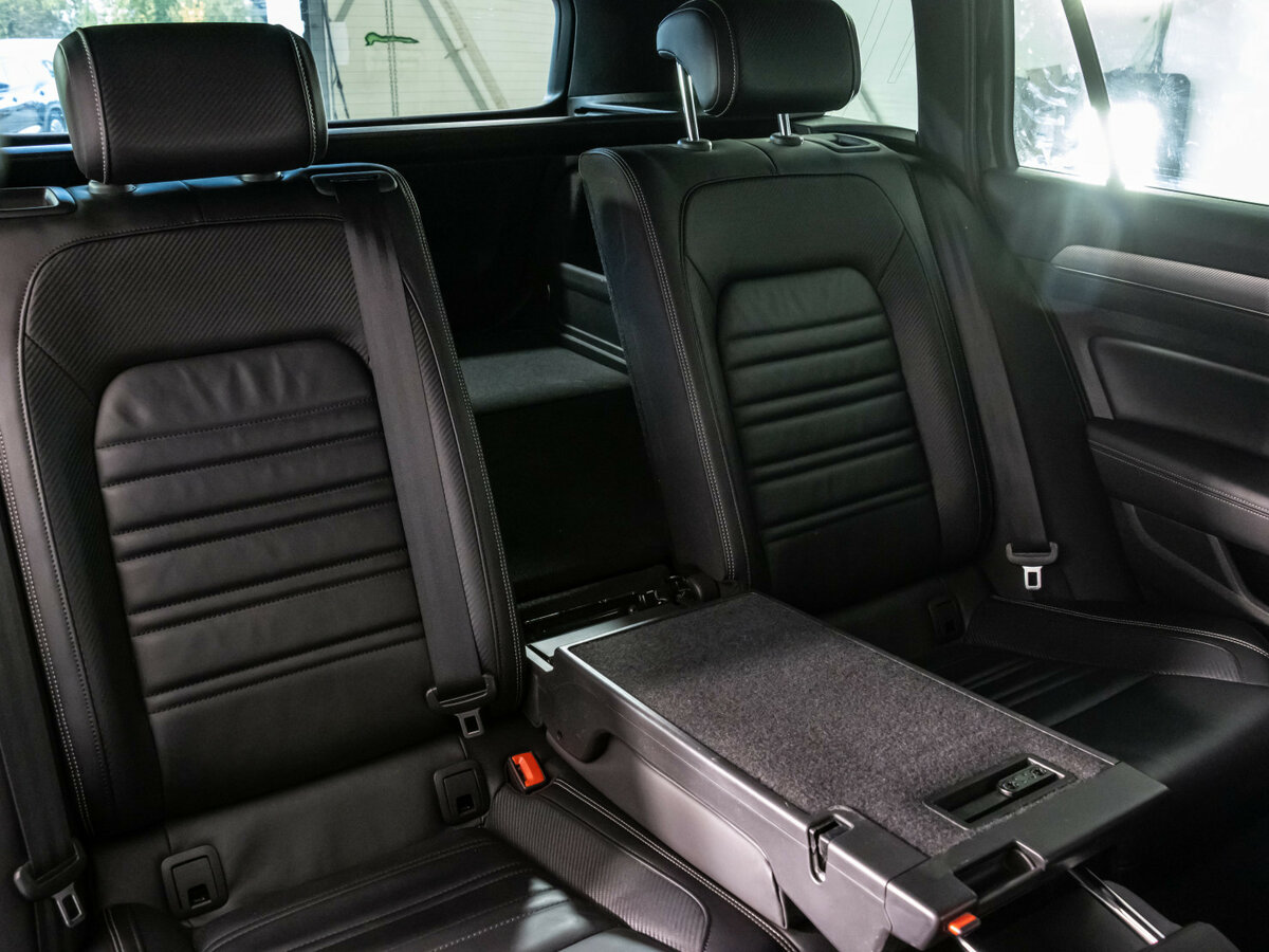 Volkswagen Passat с пробегом — 2018 год. Фото: #26