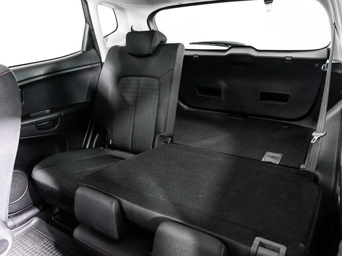 Kia Venga с пробегом — 2016 год. Фото: #13