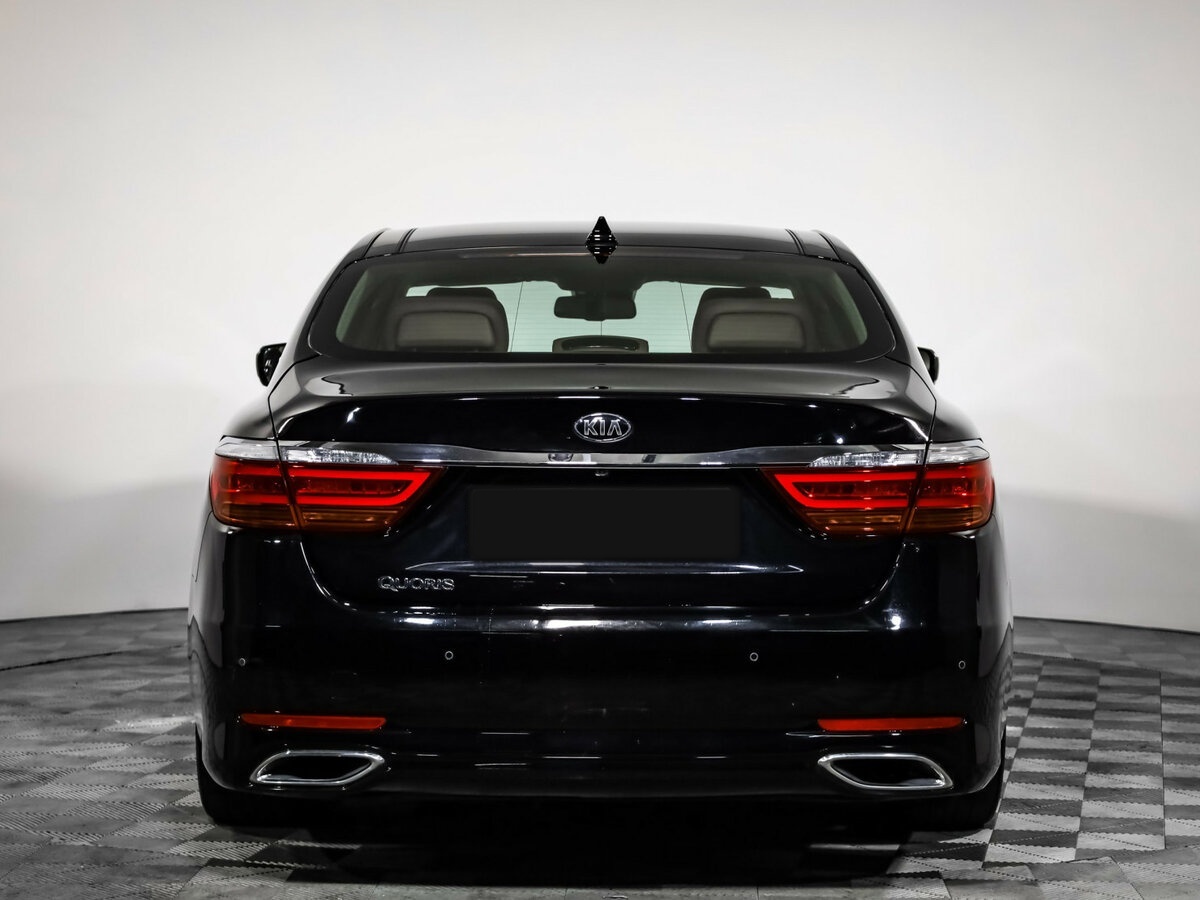 Kia Quoris с пробегом — 2017 год. Фото: #4