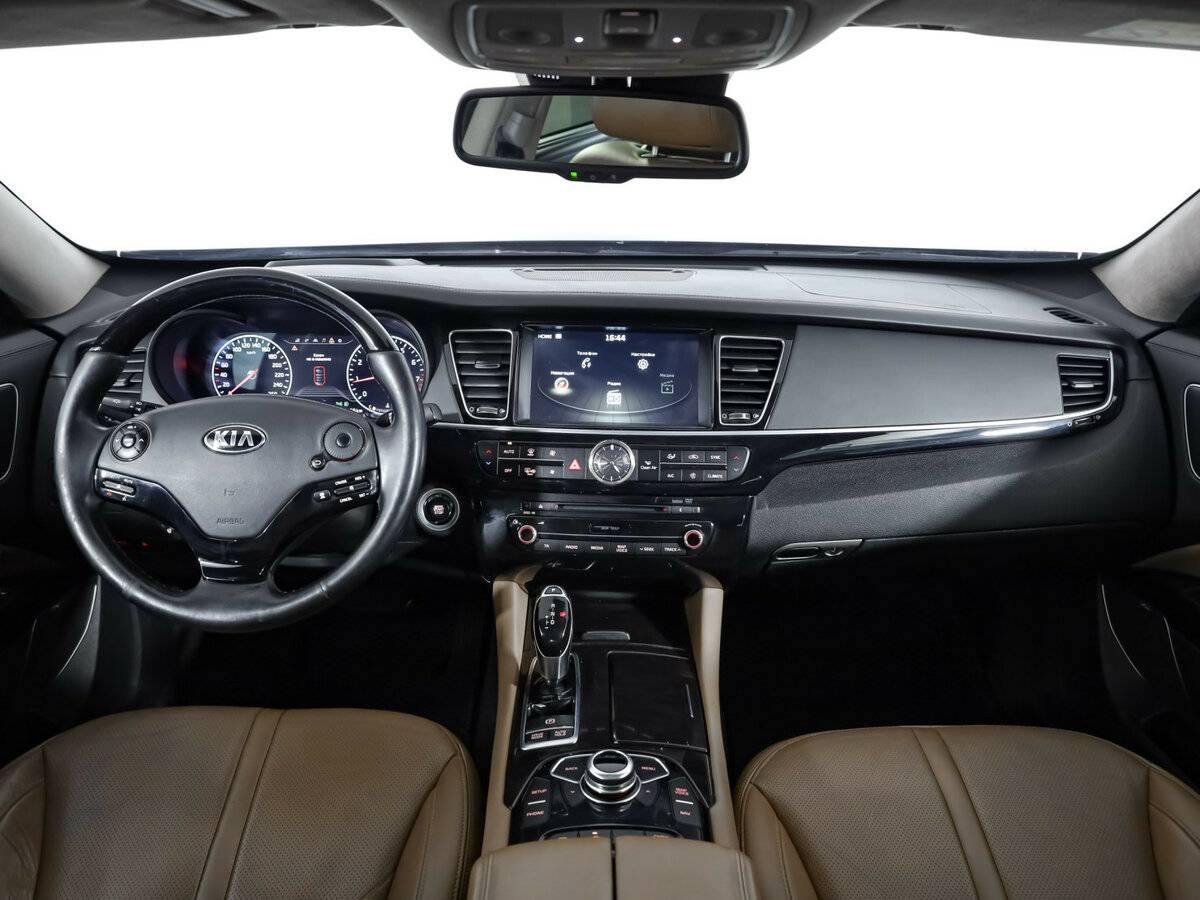 Kia Quoris с пробегом — 2017 год. Фото: #6