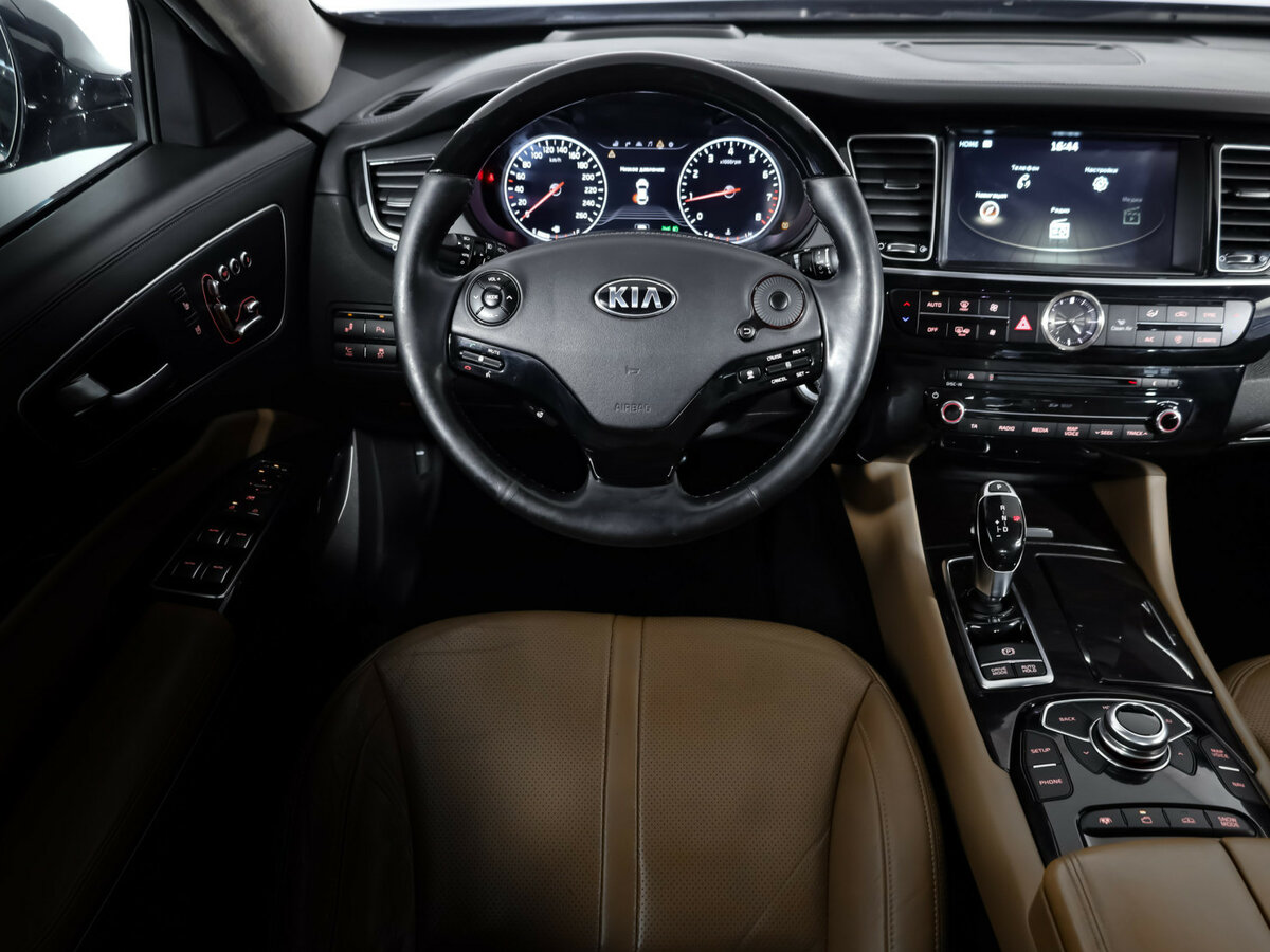 Kia Quoris с пробегом — 2017 год. Фото: #7