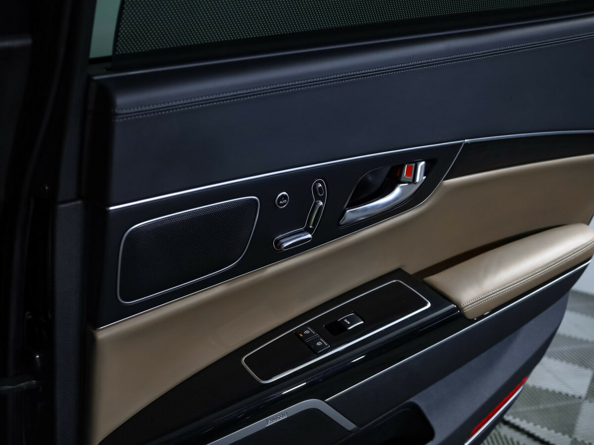 Kia Quoris с пробегом — 2017 год. Фото: #23