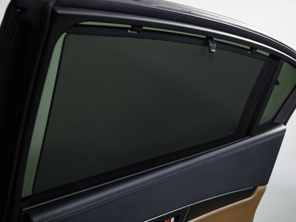 Kia Quoris с пробегом — 2017 год. Фото: #24