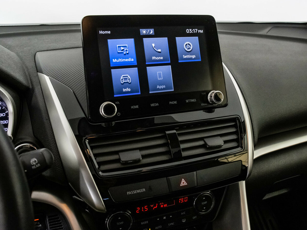 Mitsubishi Eclipse Cross с пробегом — 2022 год. Фото: #16