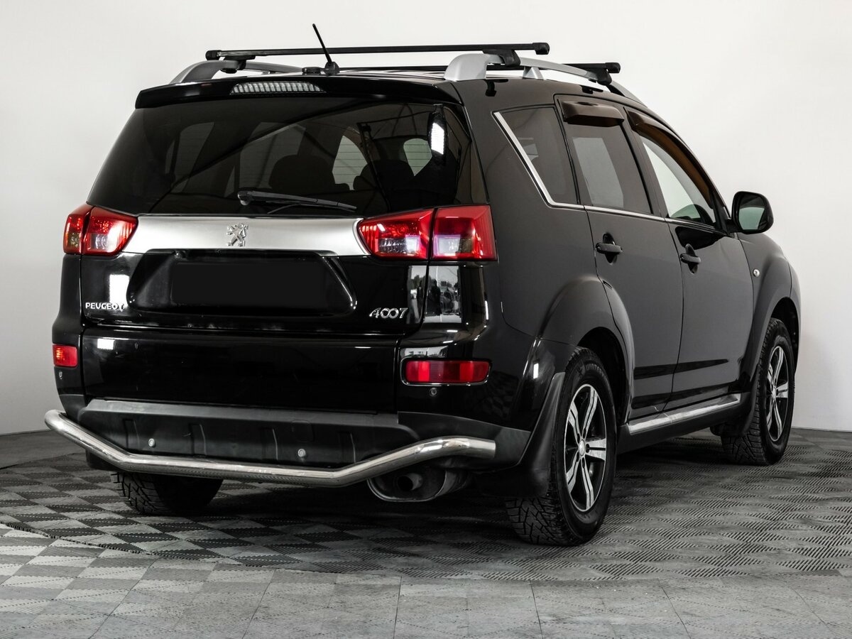 Peugeot 4007 с пробегом — 2008 год. Фото: #3