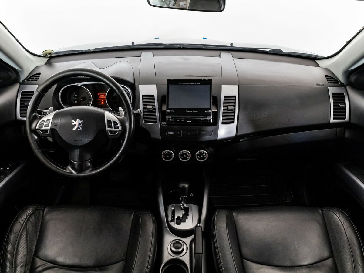 Peugeot 4007 с пробегом — 2008 год. Фото: #7