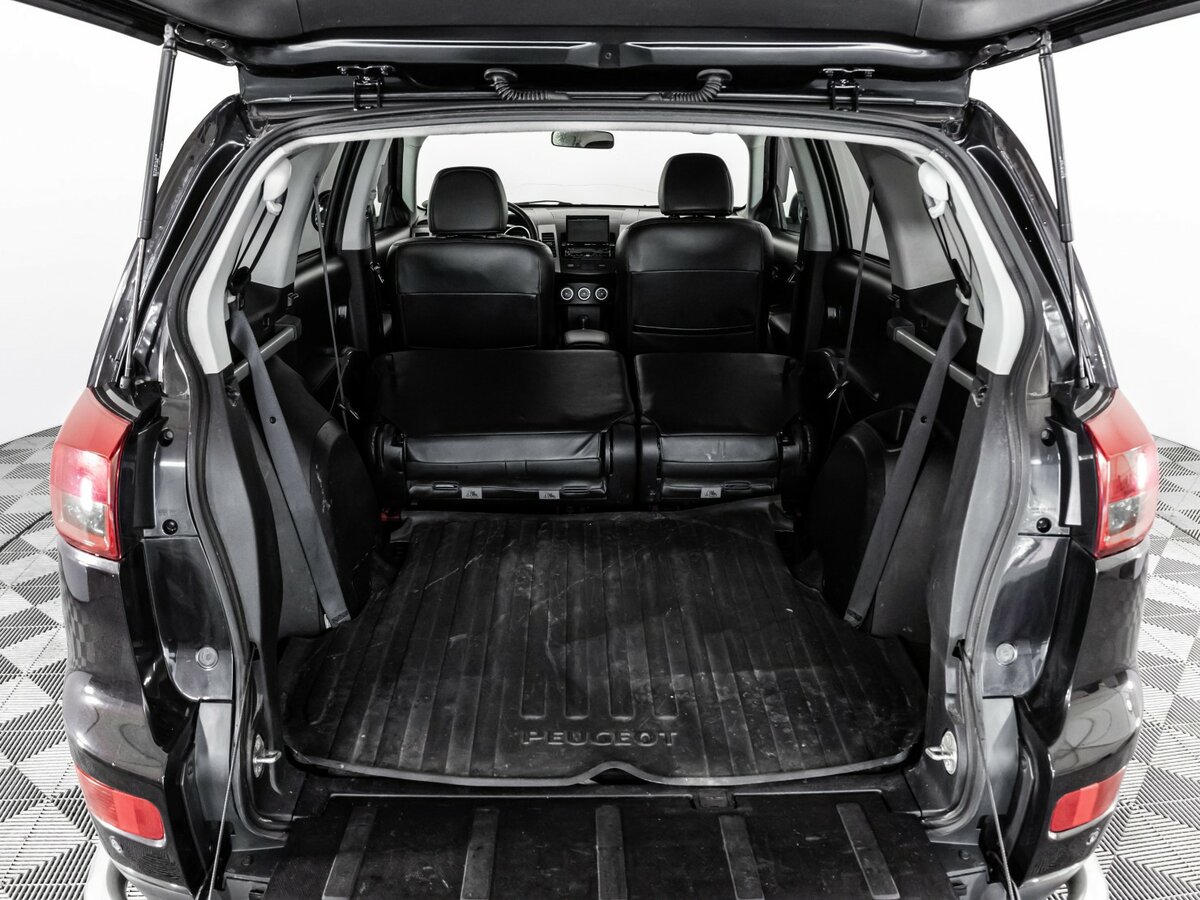 Peugeot 4007 с пробегом — 2008 год. Фото: #20