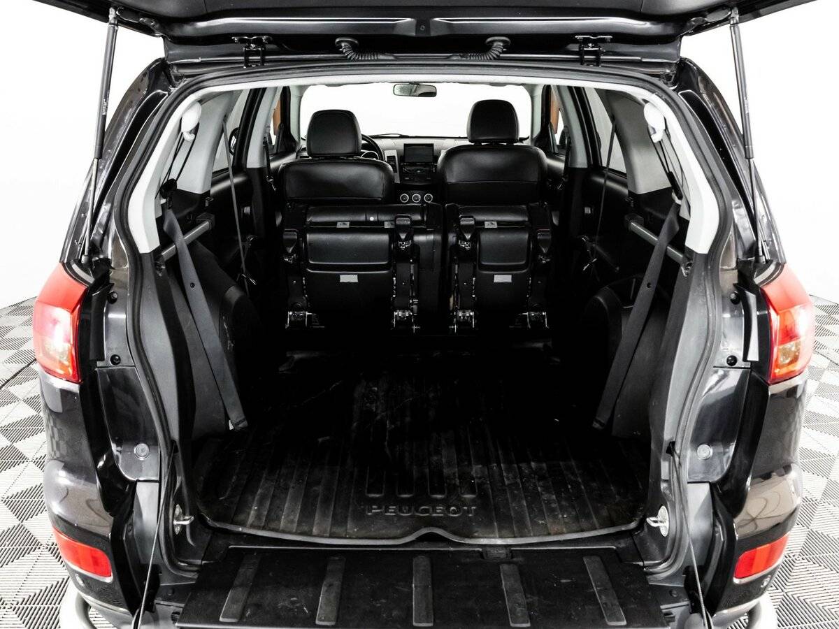 Peugeot 4007 с пробегом — 2008 год. Фото: #21