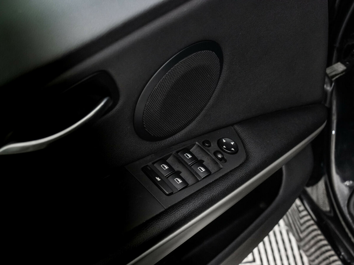 BMW 3 серии с пробегом — 2008 год. Фото: #11