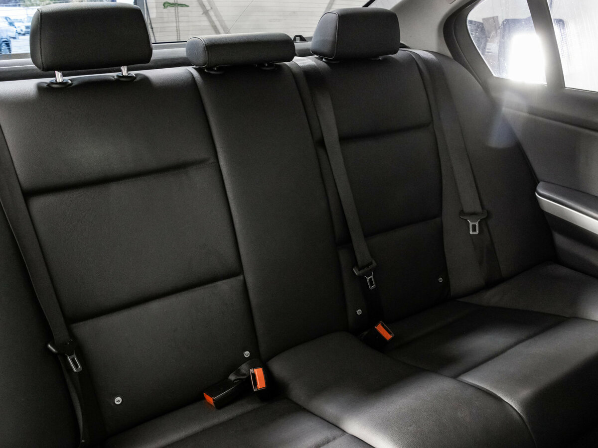 BMW 3 серии с пробегом — 2008 год. Фото: #18