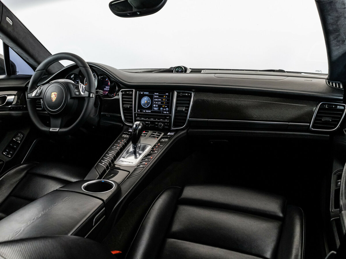 Porsche Panamera с пробегом — 2012 год. Фото: #10