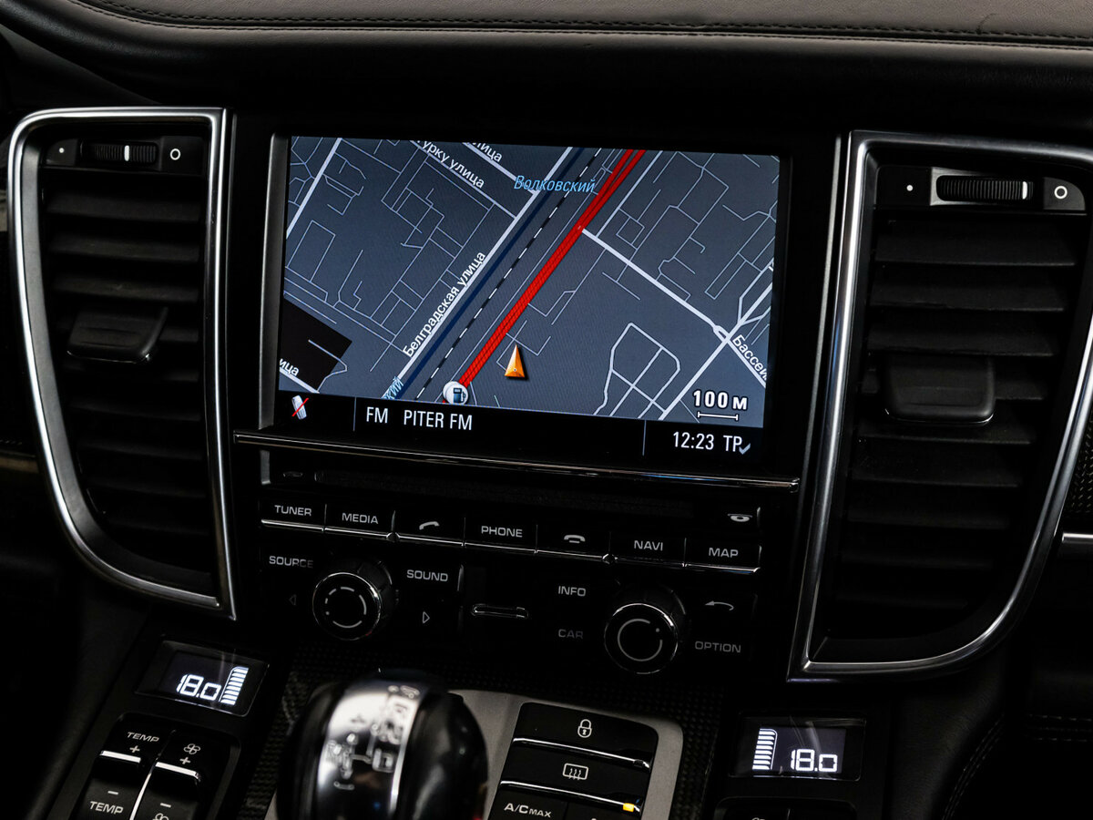 Porsche Panamera с пробегом — 2012 год. Фото: #15