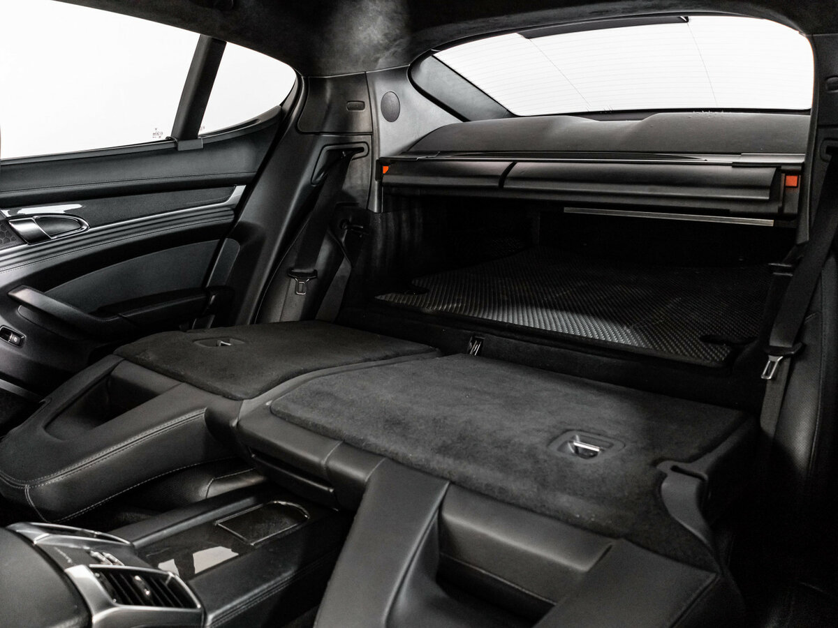 Porsche Panamera с пробегом — 2012 год. Фото: #30