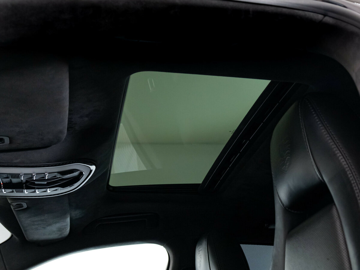 Porsche Panamera с пробегом — 2012 год. Фото: #35