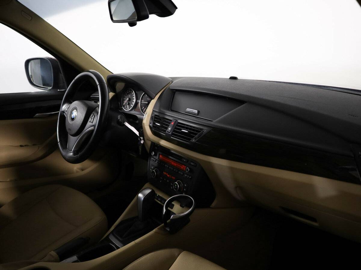 BMW X1 с пробегом — 2011 год. Фото: #8