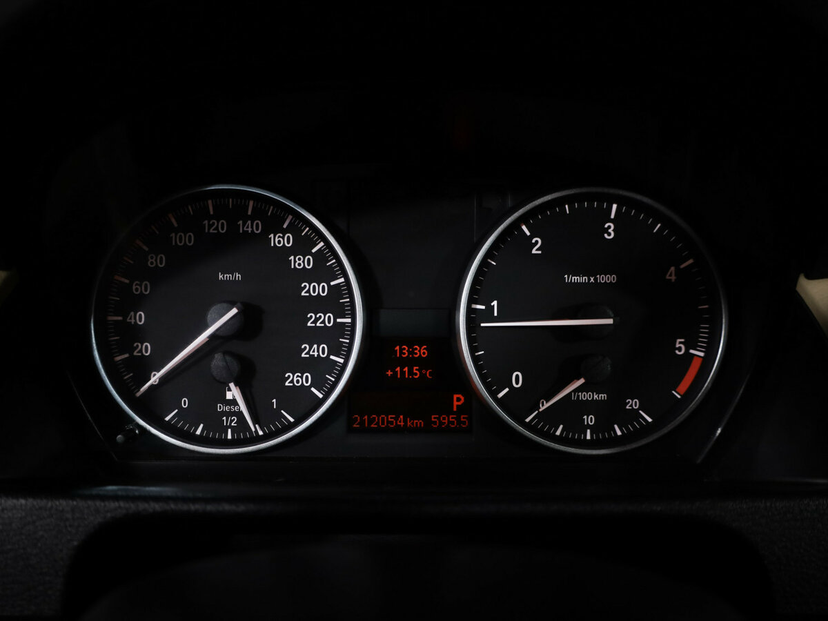 BMW X1 с пробегом — 2011 год. Фото: #15