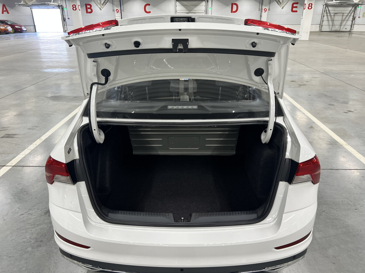 Skoda Rapid с пробегом — 2023 год. Фото: #8