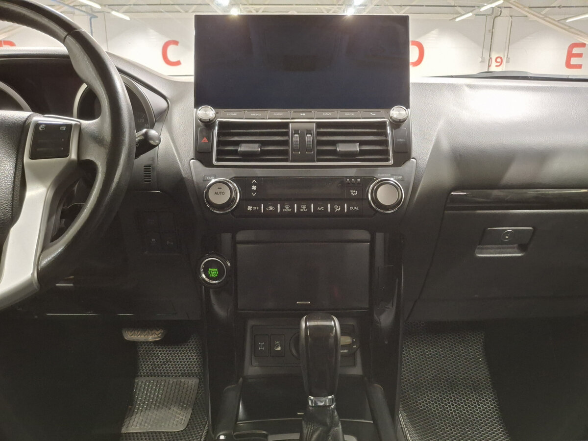 Toyota Land Cruiser Prado с пробегом — 2014 год. Фото: #11