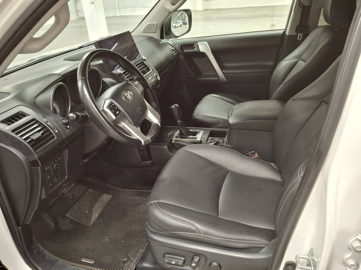 Toyota Land Cruiser Prado с пробегом — 2014 год. Фото: #12