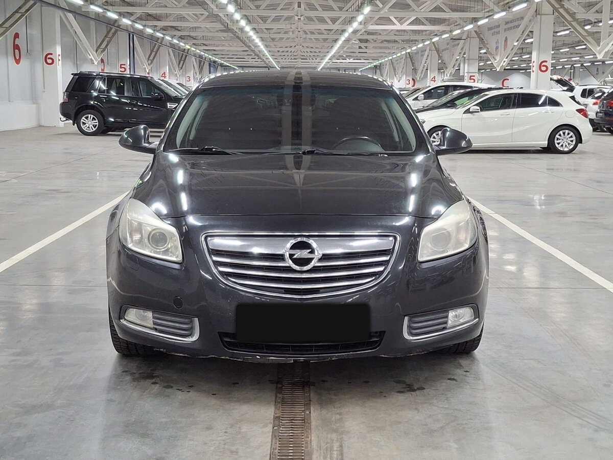 Opel Insignia с пробегом — 2011 год. Фото: #1